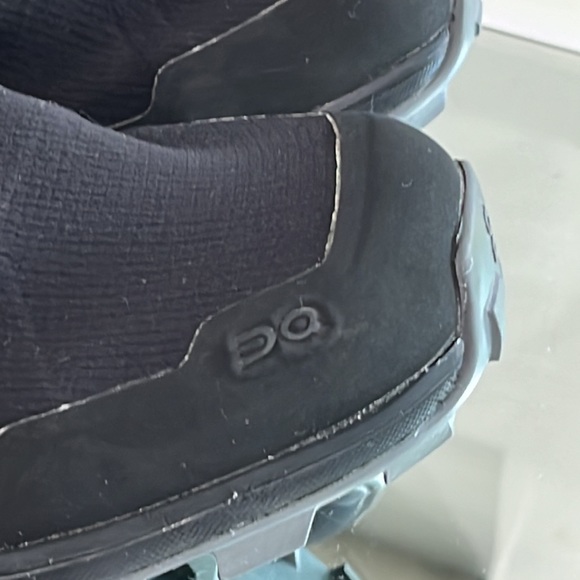 On Cloud Claud-venture Peak Mission grip Performance Shoes Black size 9 black - Picture 8 of 16